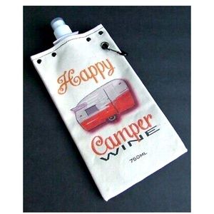 💕NWT Wine Canteen